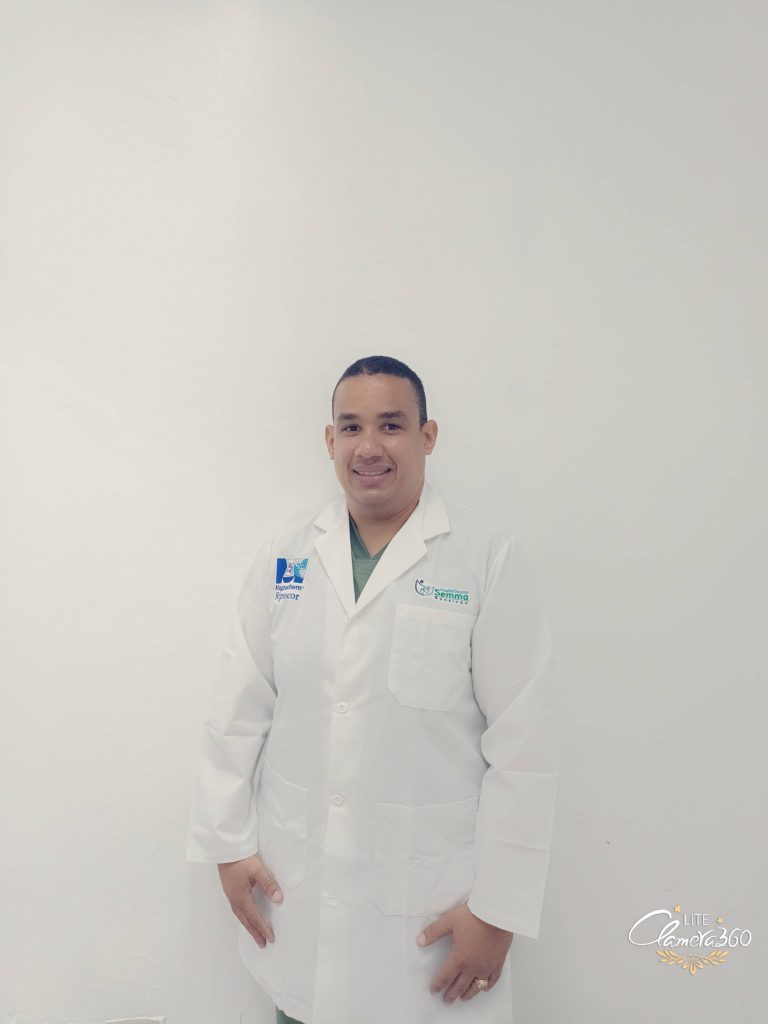 Dr. Felipe Santana