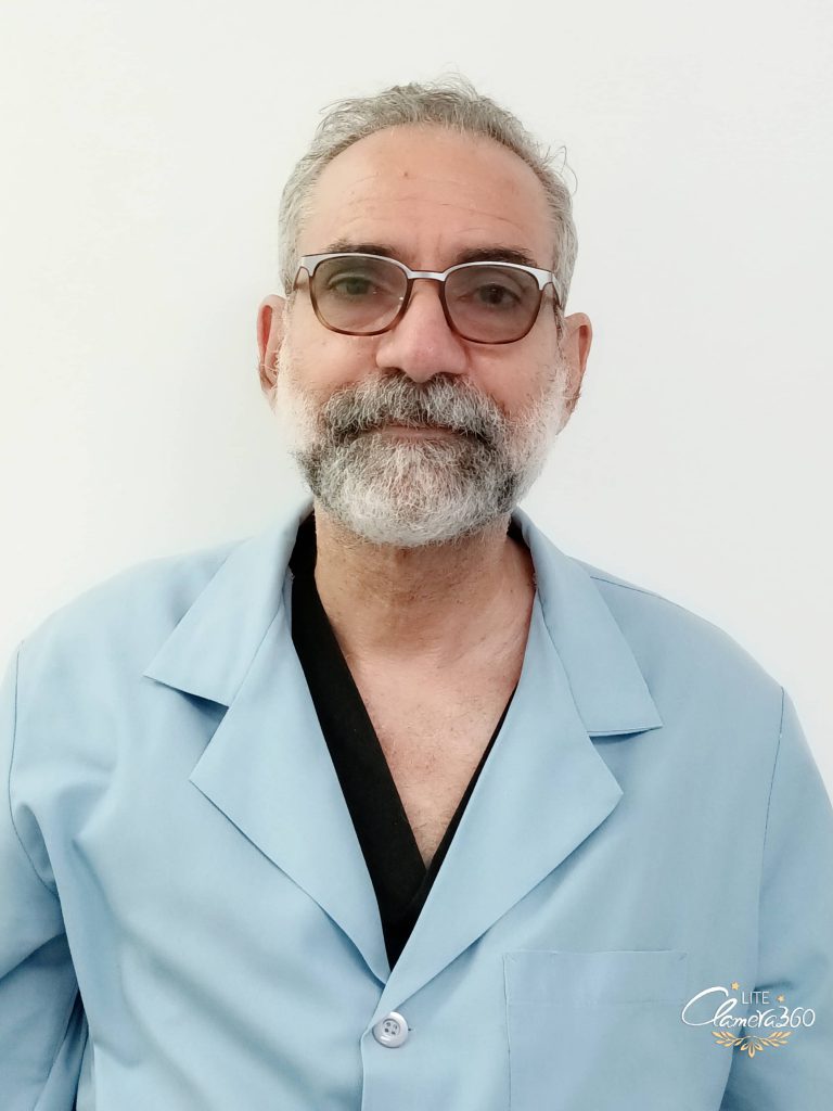 Dr. Guillermo Martinez
